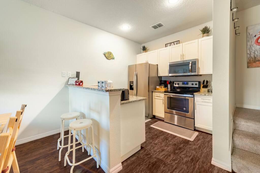 Super Comfy And Spacious 3 Bedroom 10 Minutes From Disney, With Major Shopping 4 Minutes Away Kissimmee Exteriör bild